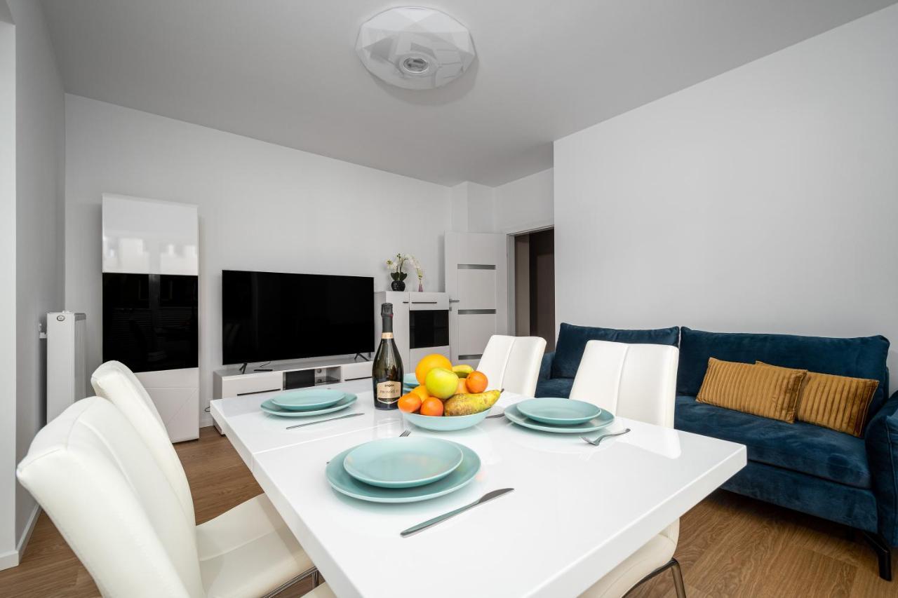 Warsaw Apartments Okrzei 12 Street Экстерьер фото